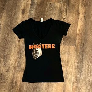 Hooters v neck uniform